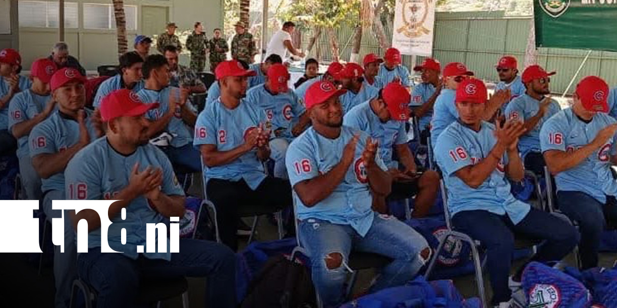 Foto: Cafeteros de Carazo reciben uniformes y se declaran listos para el Pomares 2026 / TN8