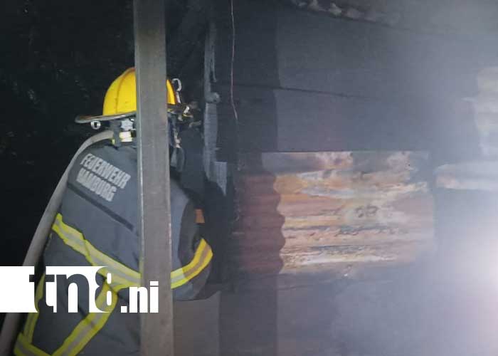 Foto: Incendio en comarca San Isidro de la Cruz Verde / TN8