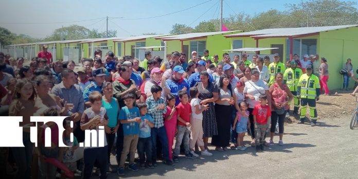 Foto: Alegría para familias de la comunidad El Vivero, San Rafael del Sur, por nuevas casas / TN8
