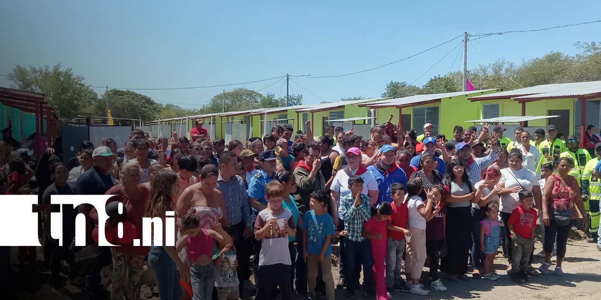 Foto: Alegría para familias de la comunidad El Vivero, San Rafael del Sur, por nuevas casas / TN8