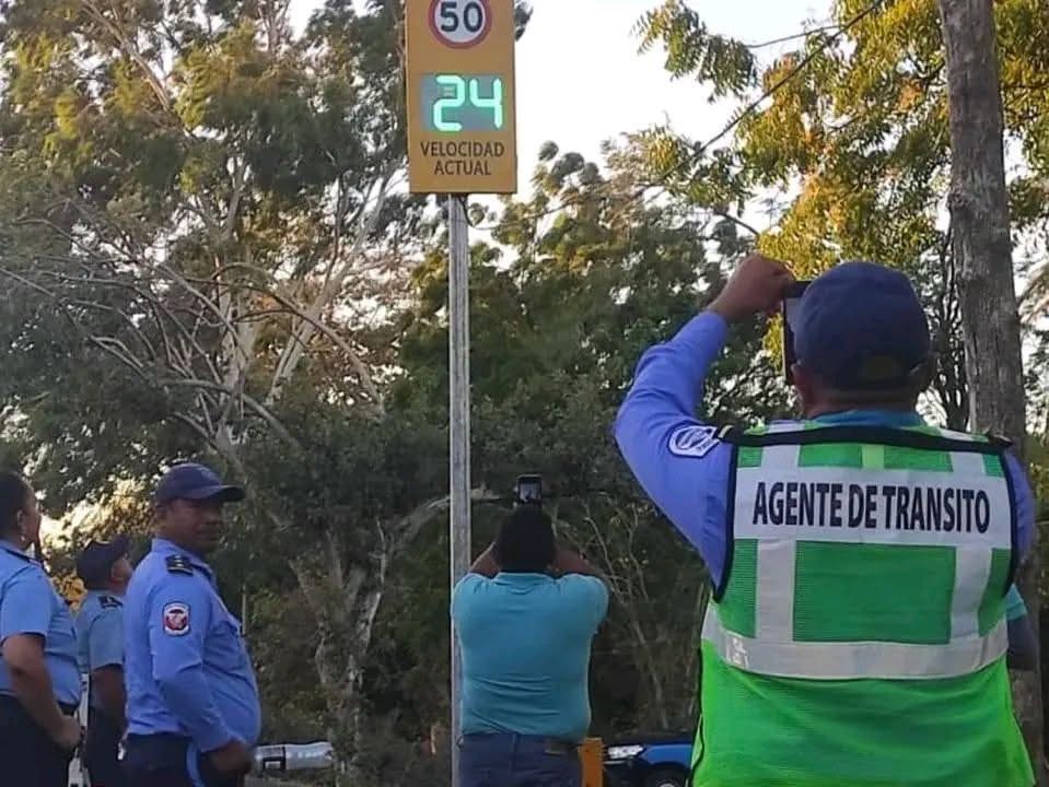 Foto: Nuevo radar busca reducir accidentes por exceso de velocidad en carretera de León/Cortesía