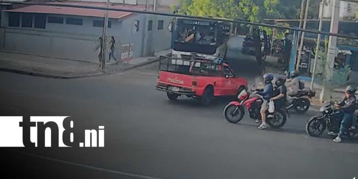 Foto: Dos accidentes dejan motociclistas lesionados en Managua/TN8