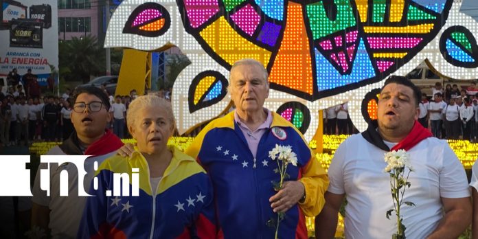 Foto: Chávez: Juventud Sandinista rinde homenaje en Managua/TN8