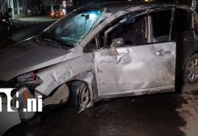 Joven resulta lesionado tras aparatoso vuelco de vehículo en Nindirí (VIDEO) Foto: Joven resulta lesionado tras aparatoso vuelco de vehículo en Nindirí (VIDEO)/TN8