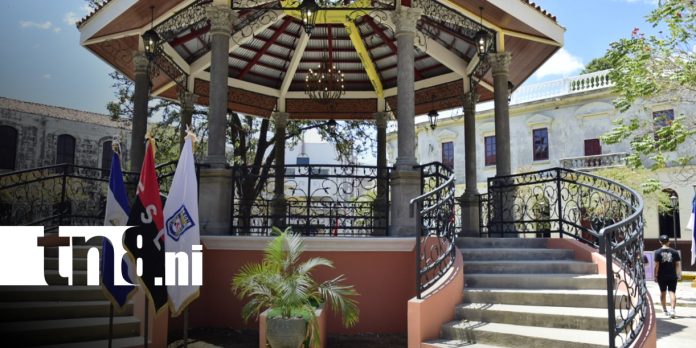 1 Foto: Inauguran nuevo kiosko central en Plaza - Parque Juan José Quezada/TN8