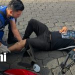 Foto: Motociclista termina con fractura tras accidente frente a Plaza el Sol/TN8