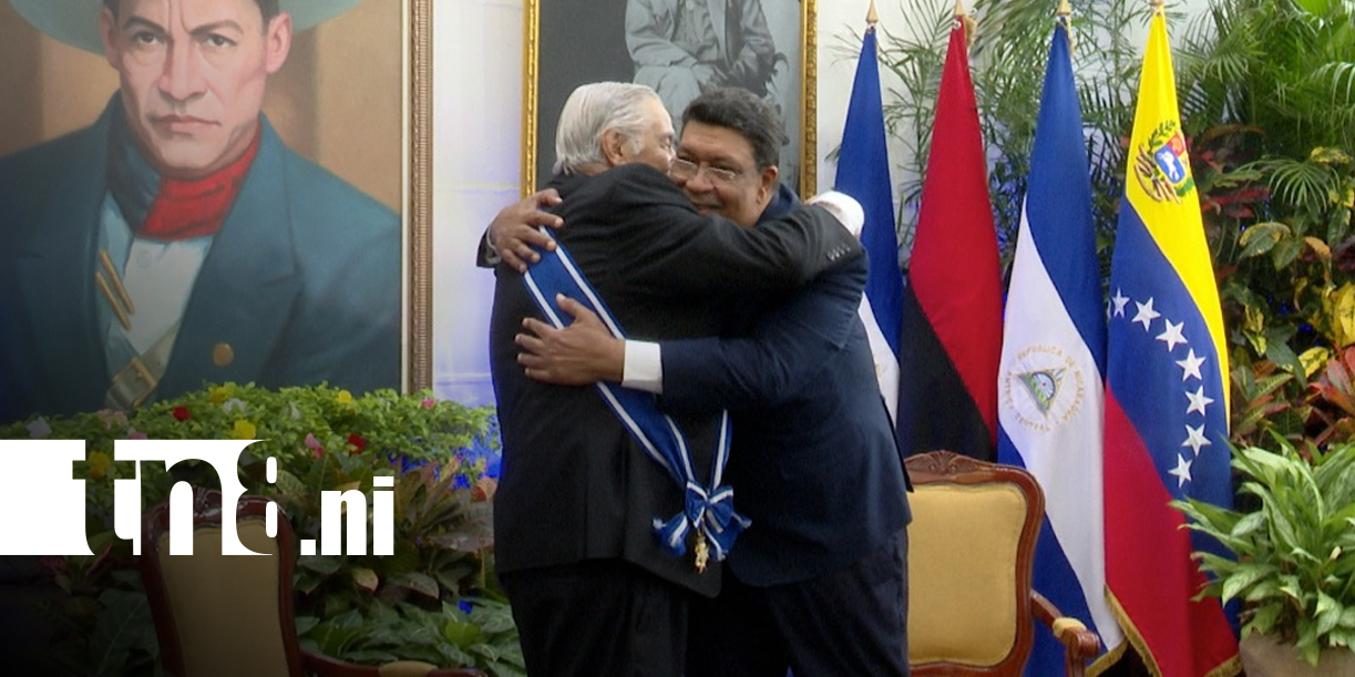 Foto: Nicaragua condecora a embajador de Venezuela con la Orden José de Marcoleta/TN8