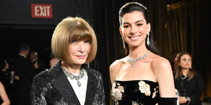 Foto: Anne Hathaway y Anna Wintour /cortesía