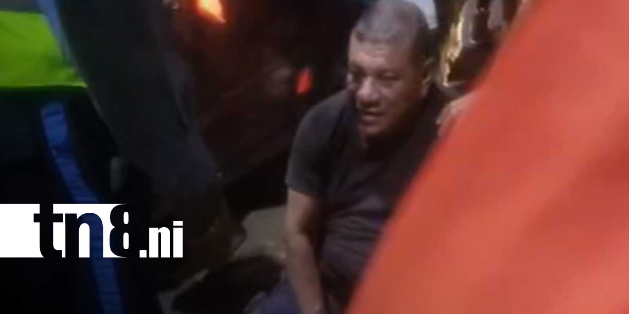Foto: Accidente en Managua: taxi choca contra poste/TN8