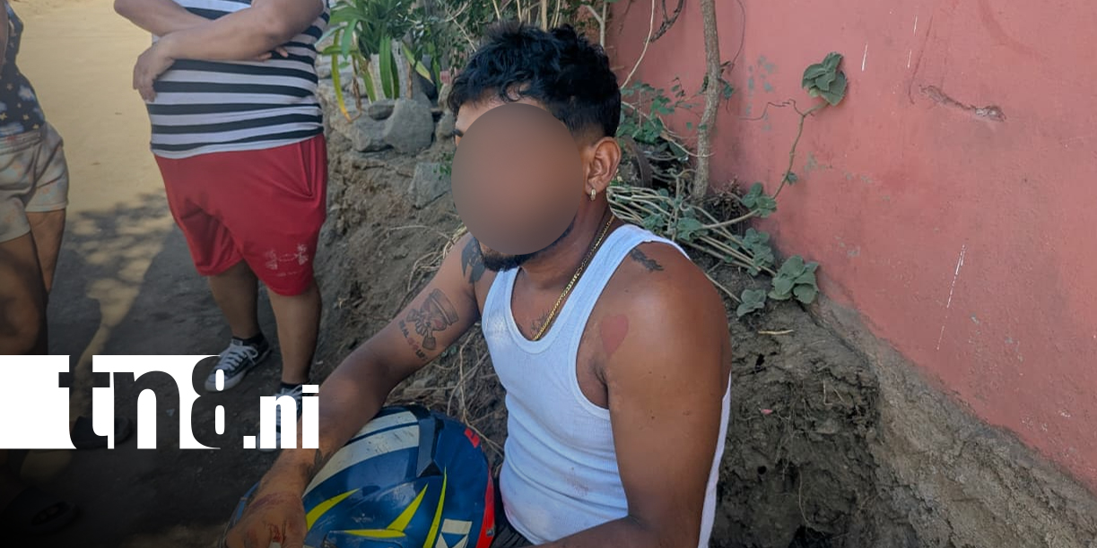 Foto: Motociclista arrolla a peatón y lo deja gravemente lesionado en Managua/TN8