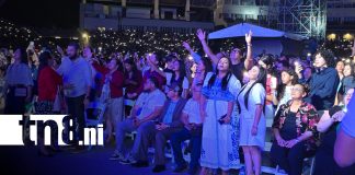 Foto: Más de 20 mil jóvenes participan en noche de fe y adoración en el Estadio Soberanía/TN8