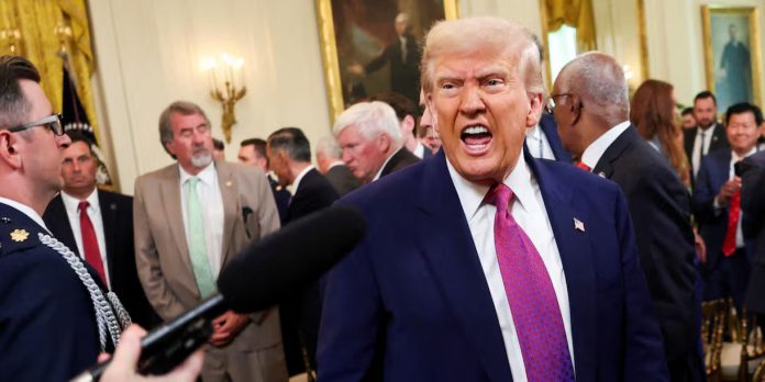 Foto: Escalada militar debilita a Trump/Cortesía