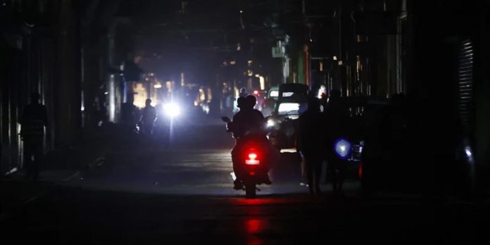 Foto: Apagón en Cuba dispara rumores en redes/Cortesía