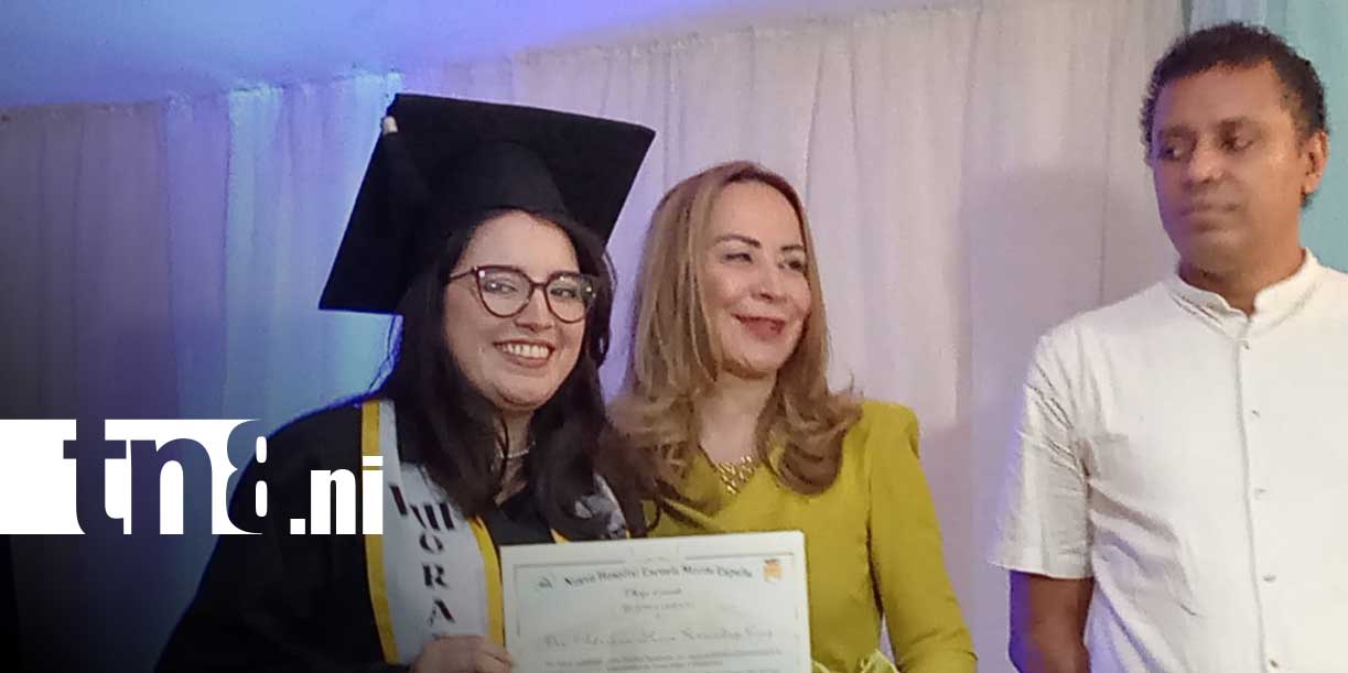 Foto: Hospital Monte España celebra graduación de 16 nuevos especialistas / Cortesía
