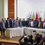 Foto: Gobierno de Bolivia y sector transporte /cortesía