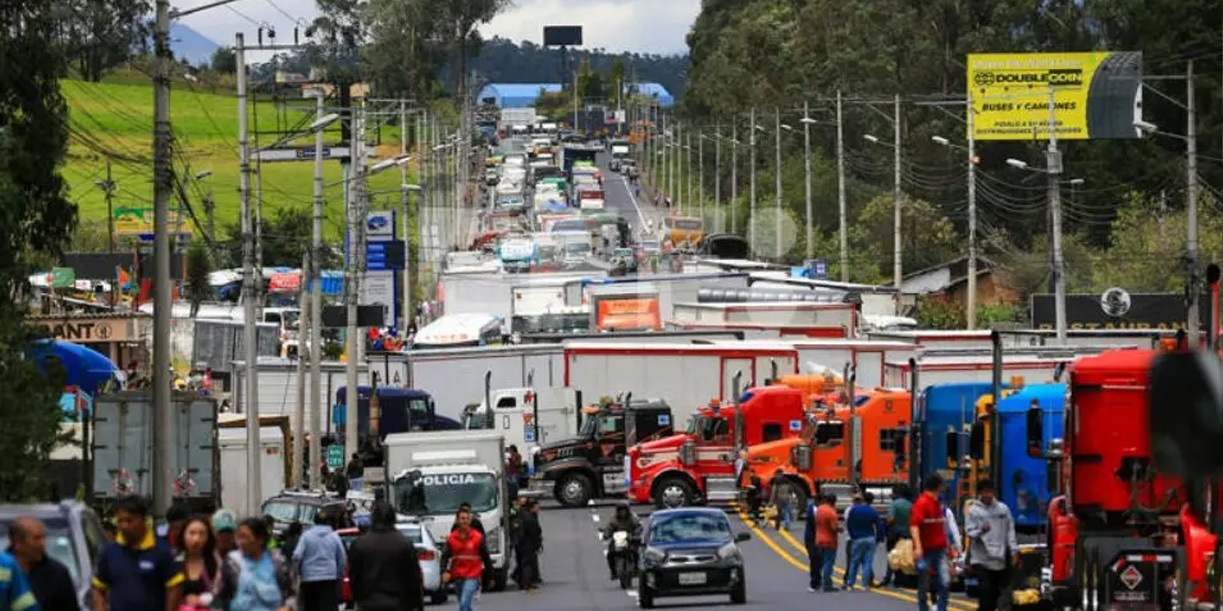 Foto: Ecuador y Colombia retoman el paso fronterizo /cortesía 