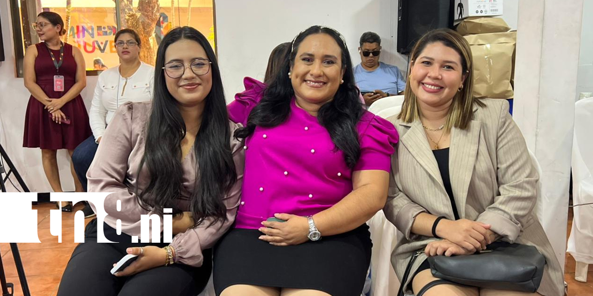 Foto: Destacan labor de mujeres periodistas previo al Día de la Mujer /TN8