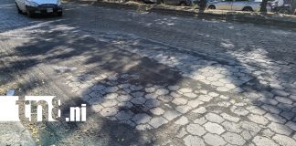 Foto: Reparan bache que afectaba a transportistas en Managua /TN8