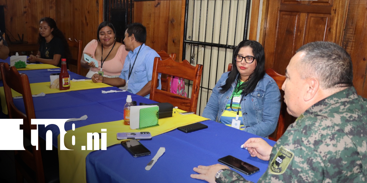 Foto: Ejército reconoce a periodistas en Siuna con homenaje especial/TN8