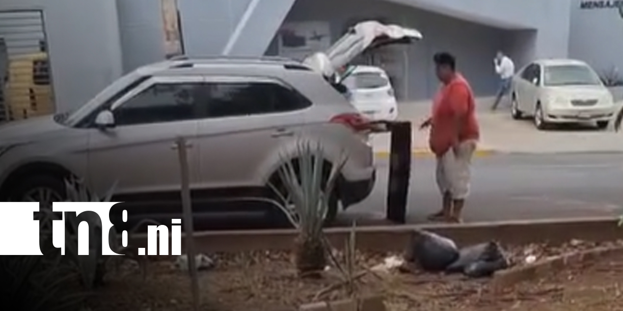 Foto: Captan a conductor botando basura en Managua/TN8