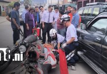 Fuerte colisión entre motociclistas deja dos lesionados en Estelí Foto: Accidente de motos deja lesionados en Estelí / TN8