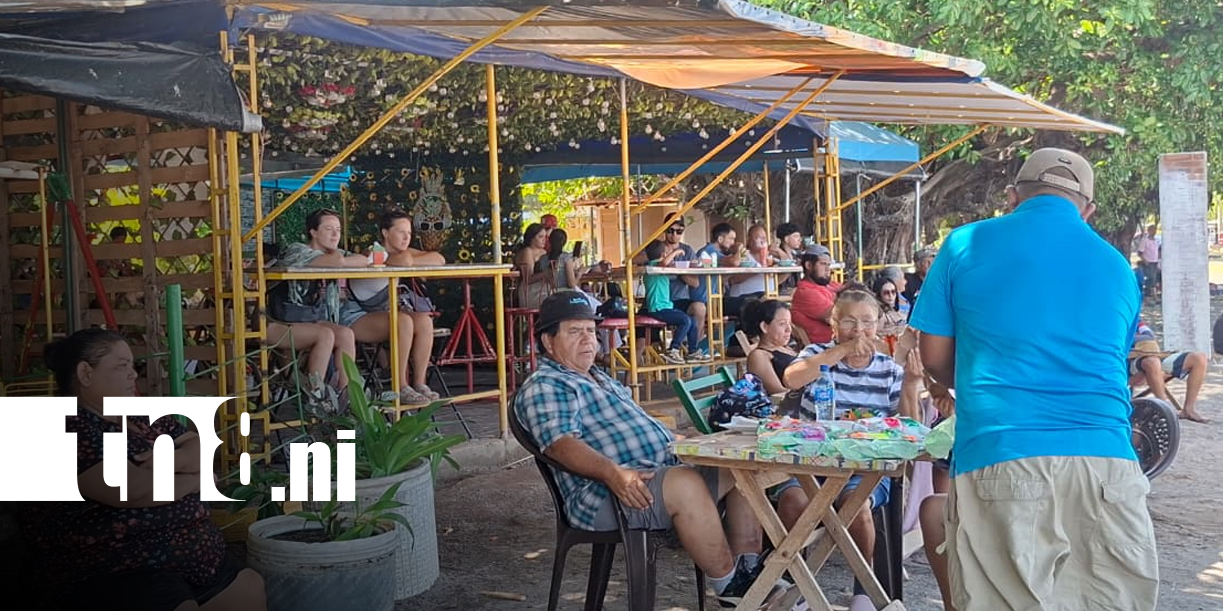 Foto: Familias y visitantes disfrutan del sol, el Lago Cocibolca y la gastronomía de Granada/TN8