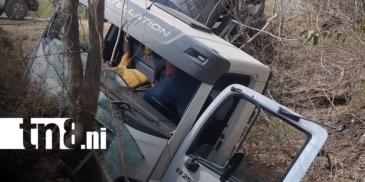 Foto: Aparatoso accidente en León /TN8