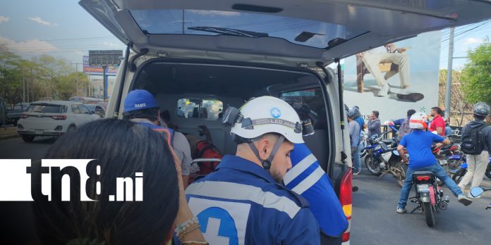 Foto: Motociclista crítico tras giro indebido de camioneta en carretera a Masaya/TN8
