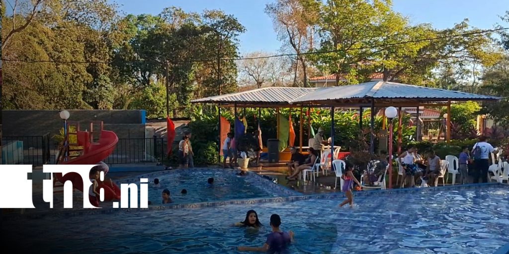 Foto: Familias disfrutan del Parque Acuático Mimados de la Revolución en Santa Teresa, Carazo/TN8