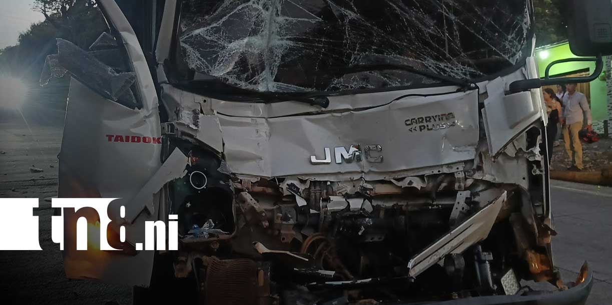 Foto: Accidente en peligrosa cuesta de Río Blanco casi termina en tragedia/TN8