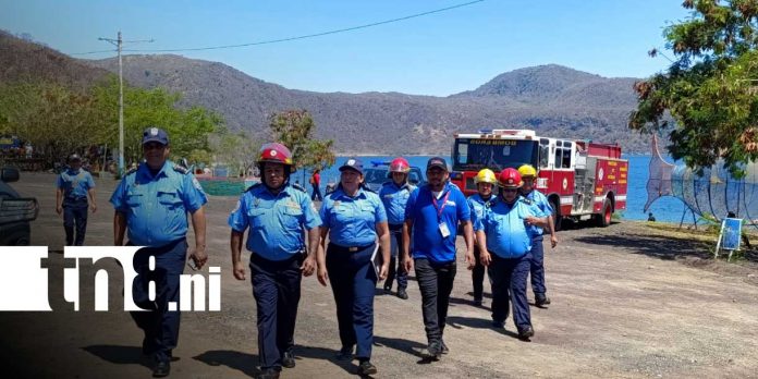 Foto: Policía y Bomberos garantizan seguridad en vacaciones/ Tn8