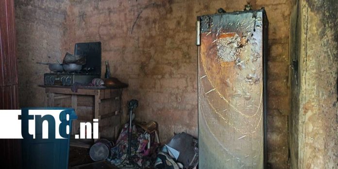 Foto: Incendio destruye vivienda en Nueva Segovia / TN8