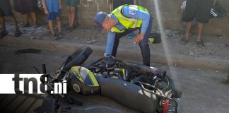 Foto: Motociclista arrolla a peatón y lo deja gravemente lesionado en Managua/TN8