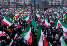 Foto: Multitudes llenan las calles de Irán para respaldar al nuevo líder supremo (VIDEO) /TN8