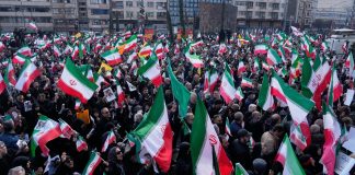 Foto: Multitudes llenan las calles de Irán para respaldar al nuevo líder supremo (VIDEO) /TN8