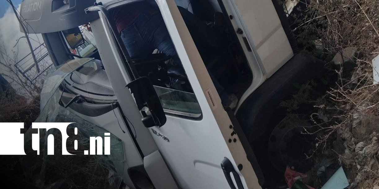 Foto: Aparatoso accidente en León /TN8