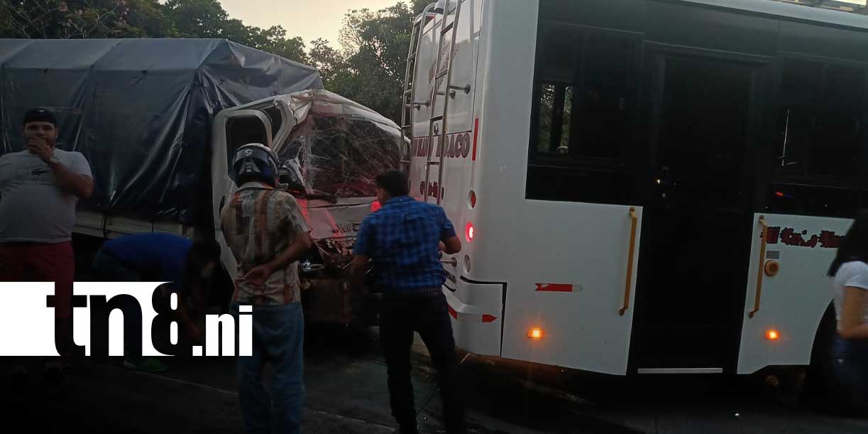 Foto: Accidente en peligrosa cuesta de Río Blanco casi termina en tragedia/TN8
