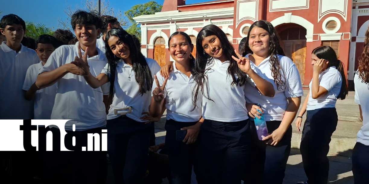 Foto: Granada celebra 46 años de alfabetización y avances educativos/TN8