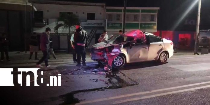 3 Foto: violento choque en la carretera Panamericana / TN8