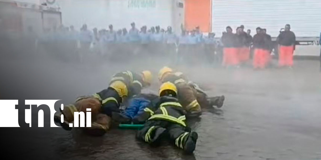 Foto: Policía y Bomberos garantizan seguridad en vacaciones/ Tn8
