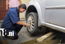 Engelska Valle: La joven boaqueña que rompe barreras en mecánica automotriz Foto: Más sobre Engelska Valle /cortesía