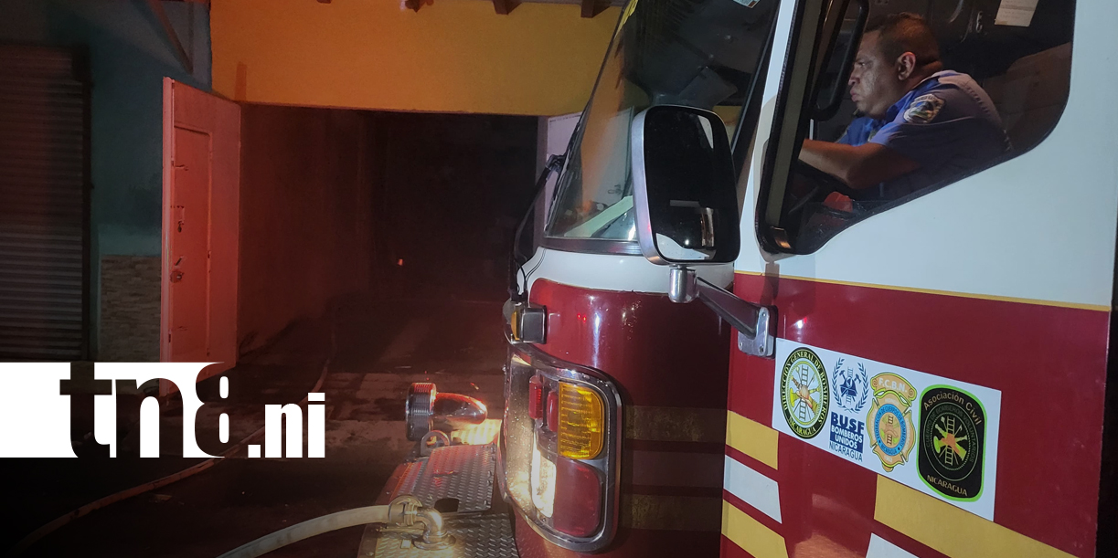Foto: Incendio consume ferretería “El Chino” y deja daños en varias casas en Nandaime/TN8