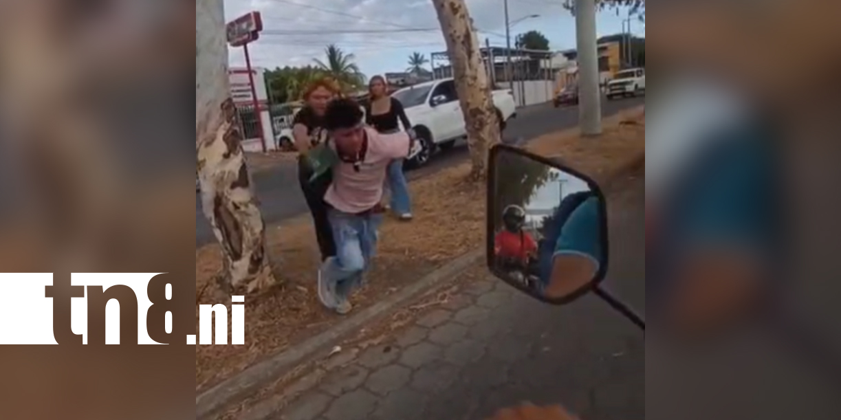 Foto: Mujer frustra intento de robo y somete a presunto delincuente en Managua/TN8