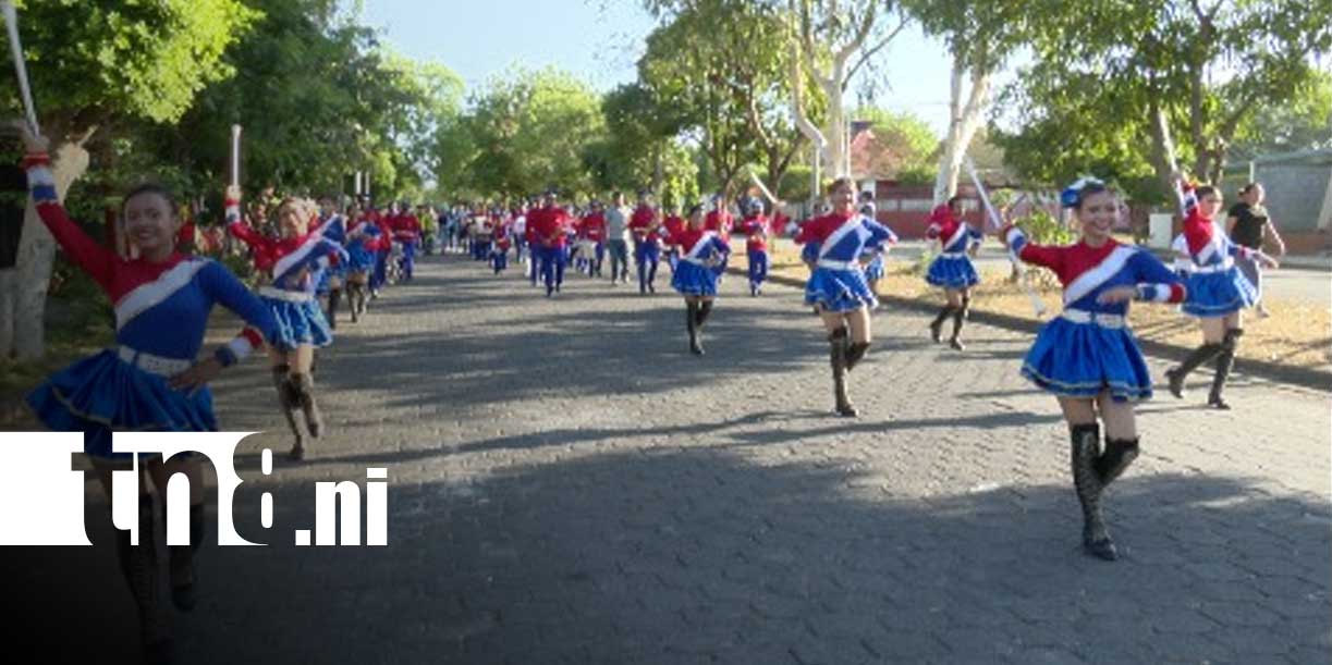 Foto: Estudiantes de Managua celebran 46 años de la Cruzada Nacional de Alfabetización/ TN8