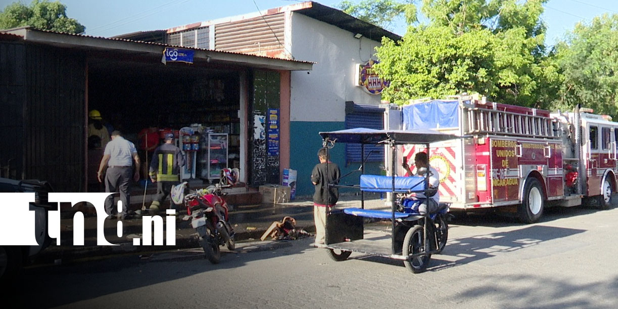 Foto: Bomberos controlan incendio en Managua/TN8