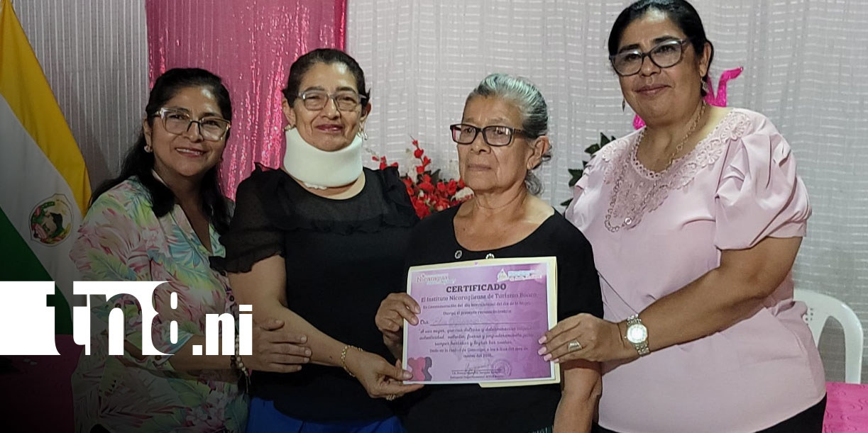 Foto: INTUR reconoce a mujeres emprendedoras en Boaco/ TN8