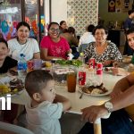 Las 4 Esquinas y La Casona se llenan de alegría para conmemorar el Día de la Mujer Foto: Las 4 Esquinas y La Casona se llenan de alegría para conmemorar el Día de la Mujer/TN8
