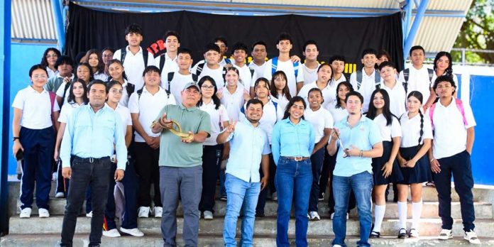Foto: MARENA impulsa educación ambiental en Colegio República de Cuba/ Cortesía