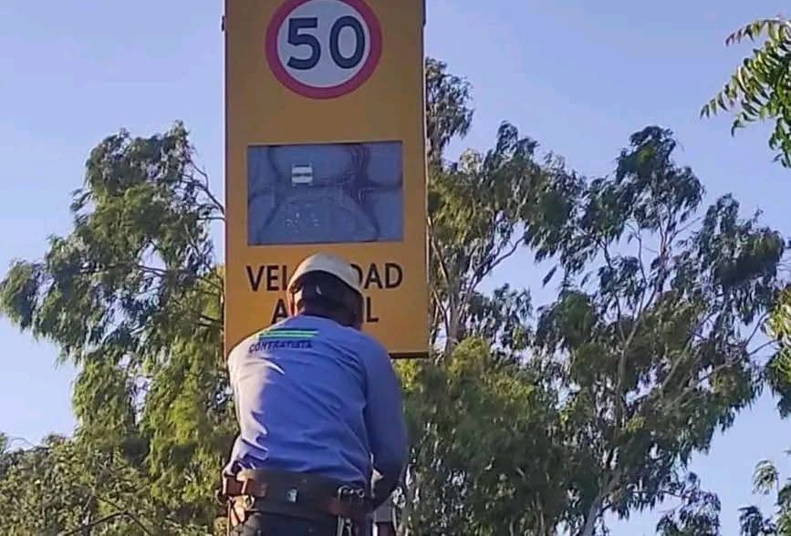 Foto: Nuevo radar busca reducir accidentes por exceso de velocidad en carretera de León/Cortesía