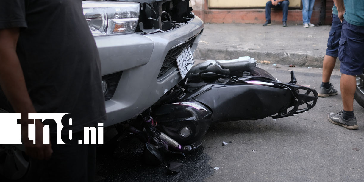 Foto: Violento choque en el Mercado Oriental/ TN8